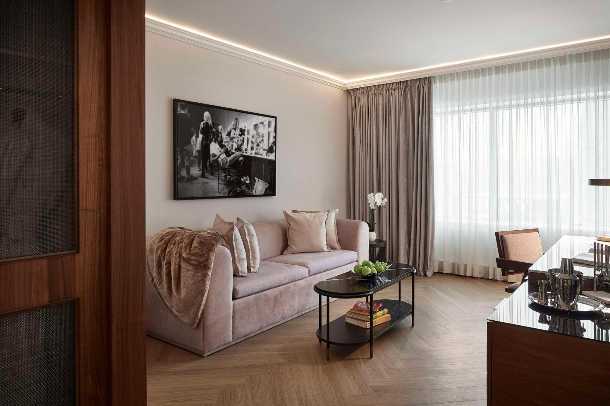 Vogue Hotel Montreal Downtown, Curio Collection By Hilton Kültér fotó