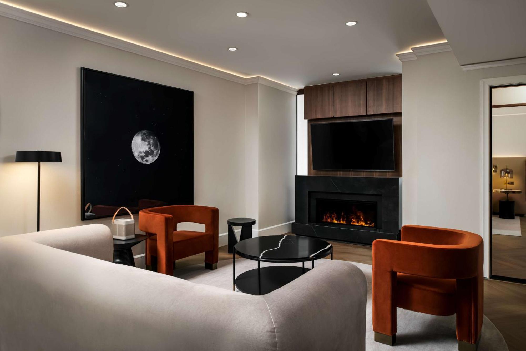 Vogue Hotel Montreal Downtown, Curio Collection By Hilton Kültér fotó