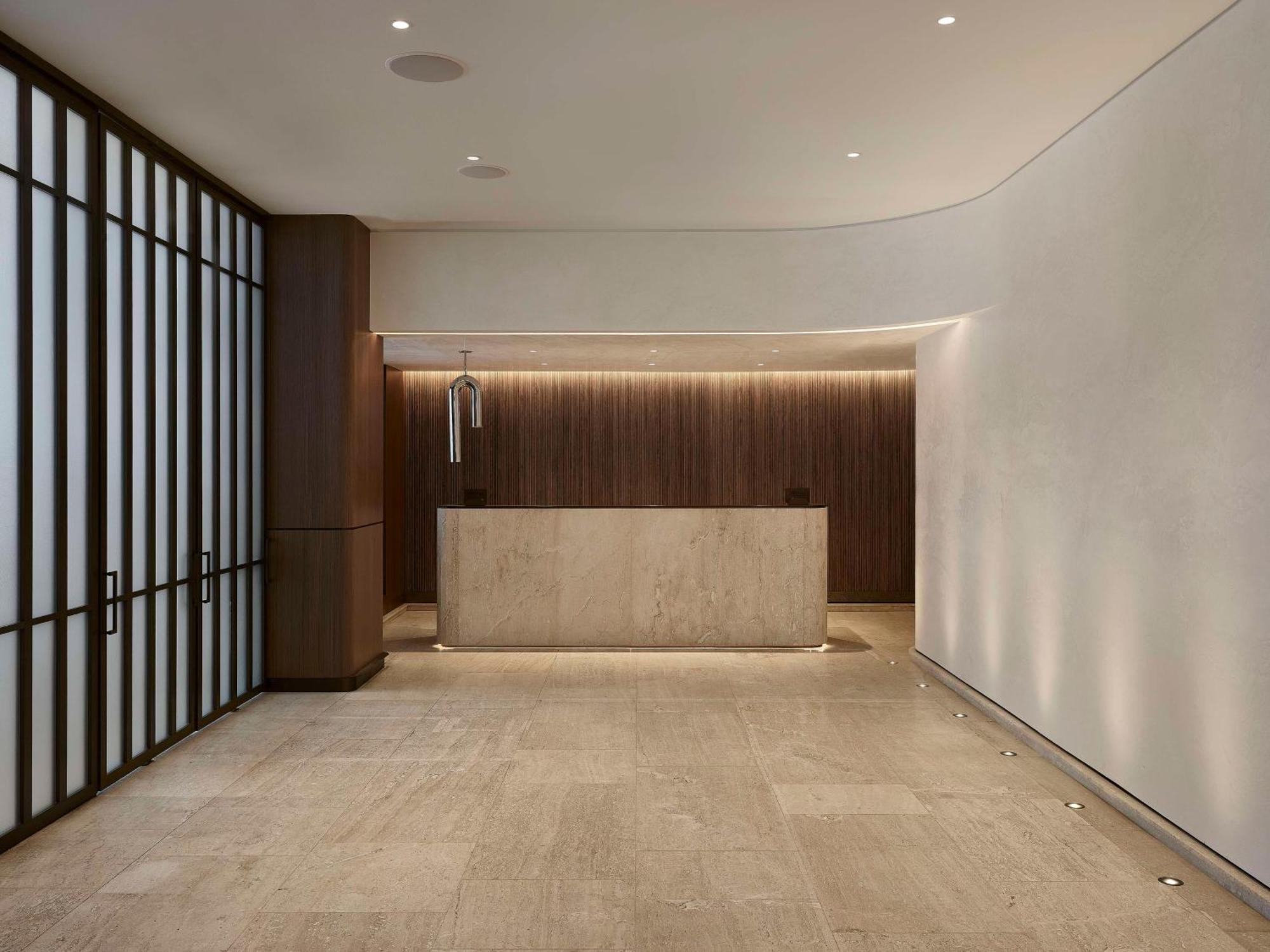 Vogue Hotel Montreal Downtown, Curio Collection By Hilton Kültér fotó